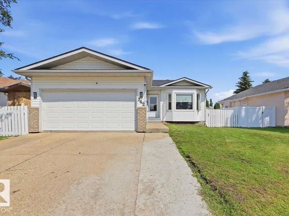 242 Northmount Dr, Wetaskiwin, AB T9A 3M4