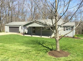 1037 Portage Line Rd, Akron, OH 44312