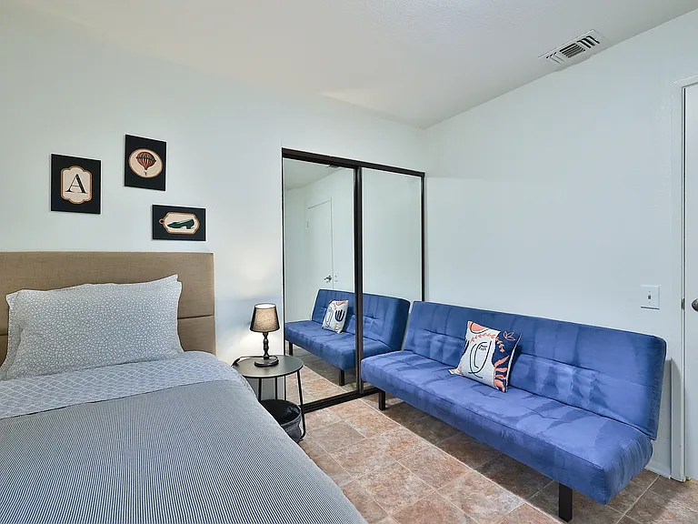 115 Rambling Dr — Photo 34