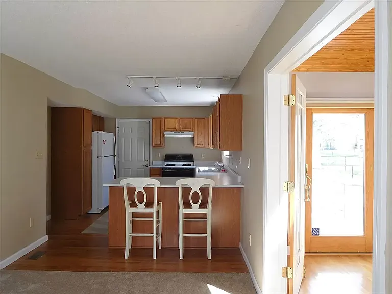 2291 S Sweetbriar Ct — Photo 6