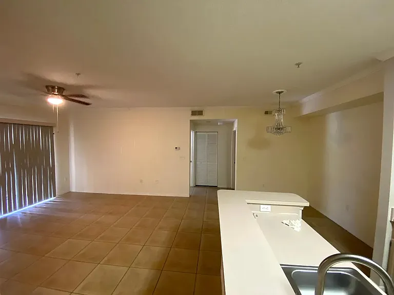 5608 Pinnacle Heights Cir #202 — Photo 4