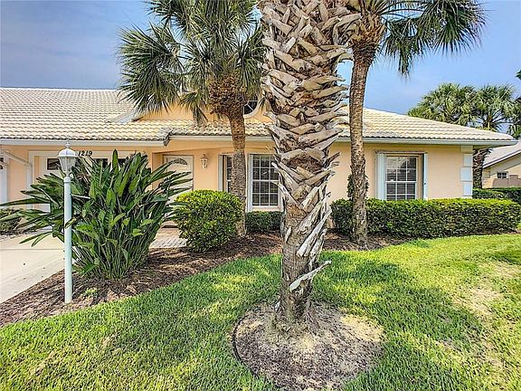 3rd image of 1219 Berkshire Cir