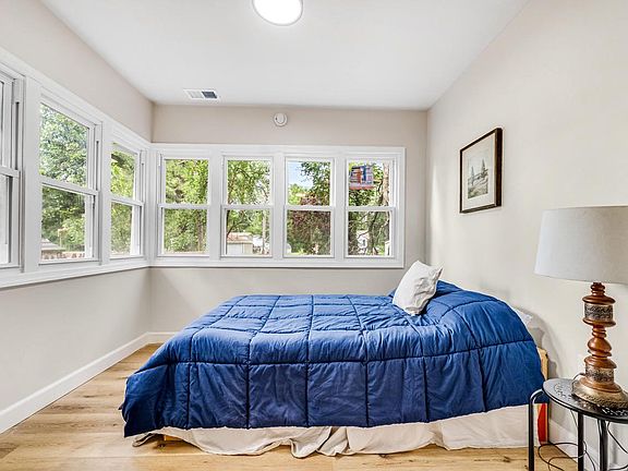 4th image of 7910 305th AVENUE