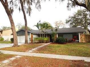8008 Eastleigh Ct, Temple Terrace, FL 33637