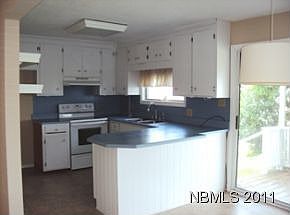 2nd image of 1202 Shackleford St