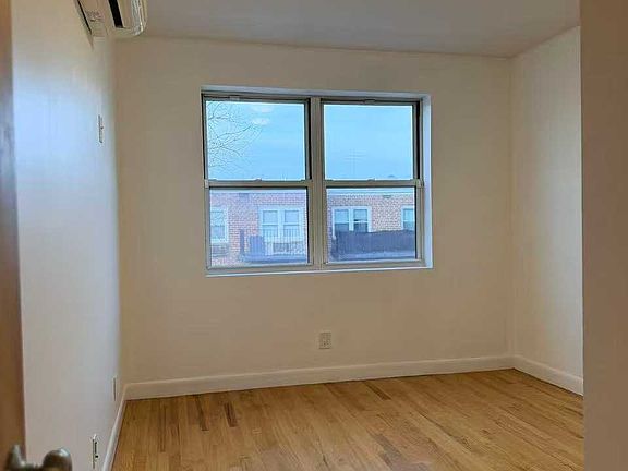 5th image of 14433 25th Dr APT 3