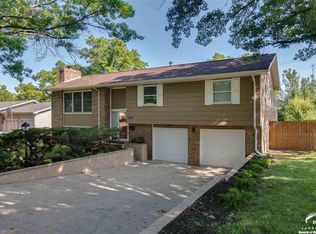 2202 Westdale Rd, Lawrence, KS 66049