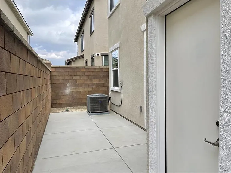 16712 Petrus Ln — Photo 12