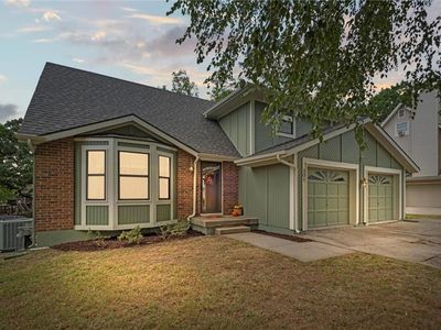 301 NW 80th St, Kansas City, MO, 64118