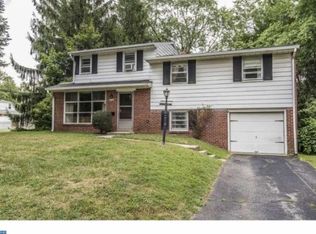 313 S Bobbin Mill Ln, Broomall, PA 19008