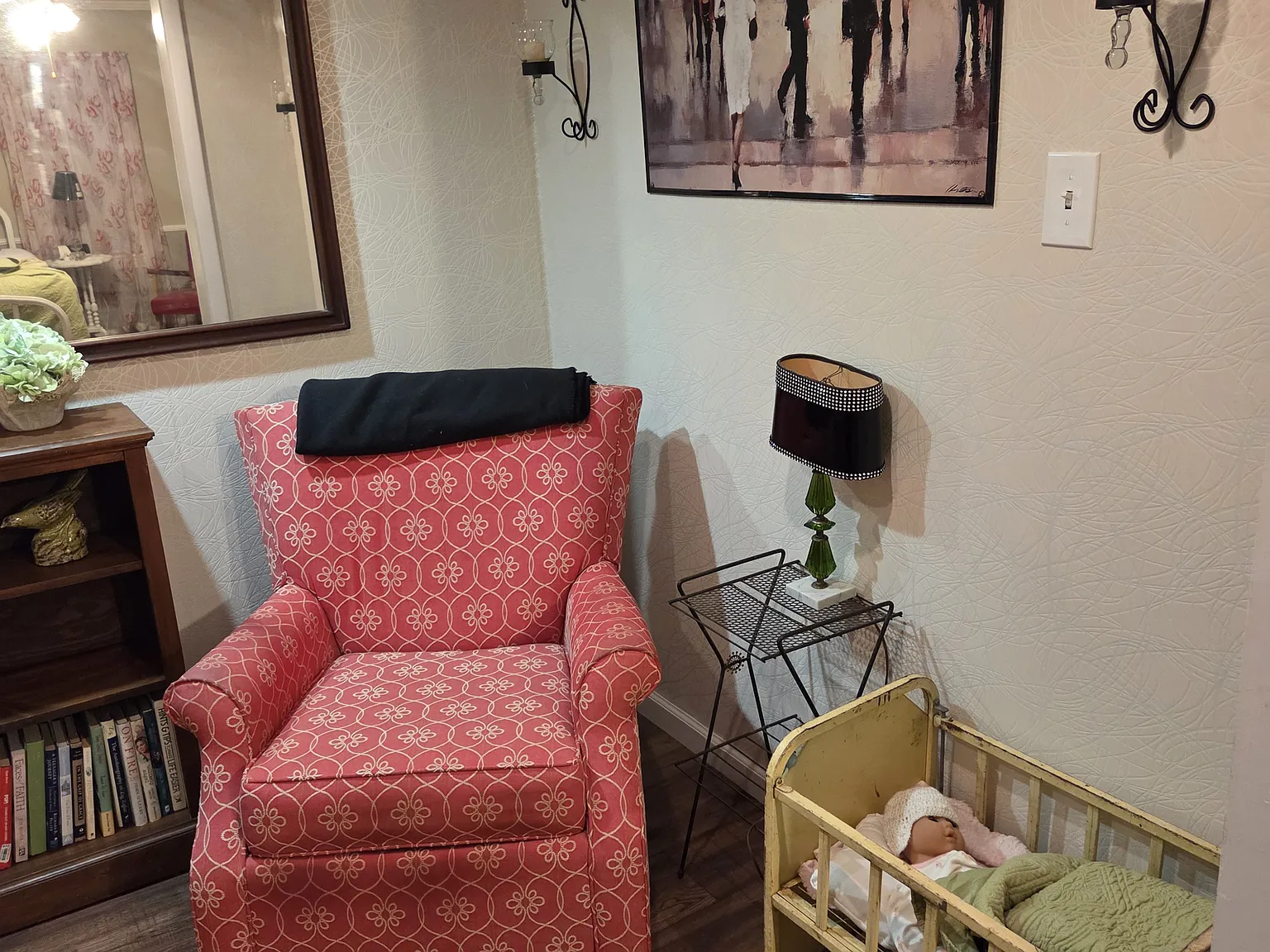 4 bed, 2336 sqft, $3,100 — Photo 4