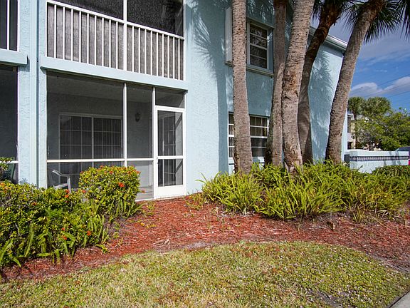 3rd image of 1676 SE Green Acres Cir APT Ii103