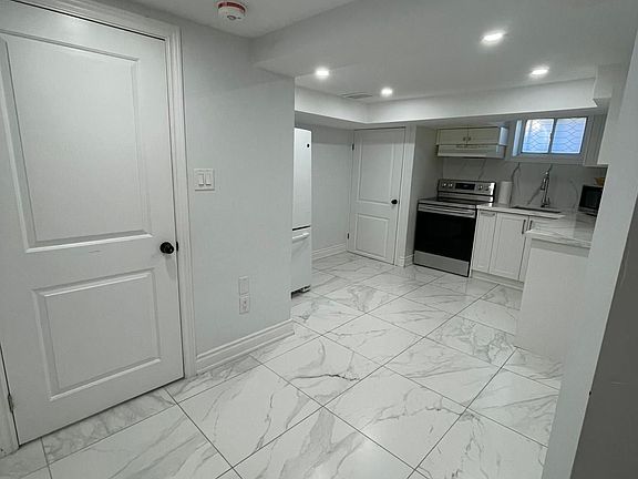 3rd image of 45 Blaisdale Rd #Basement