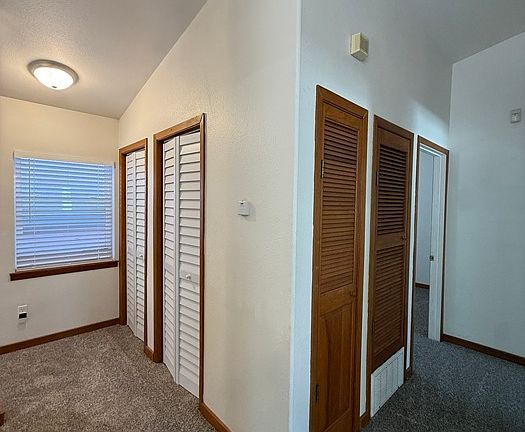 3rd image of 555 NE Ravenna Blvd #555