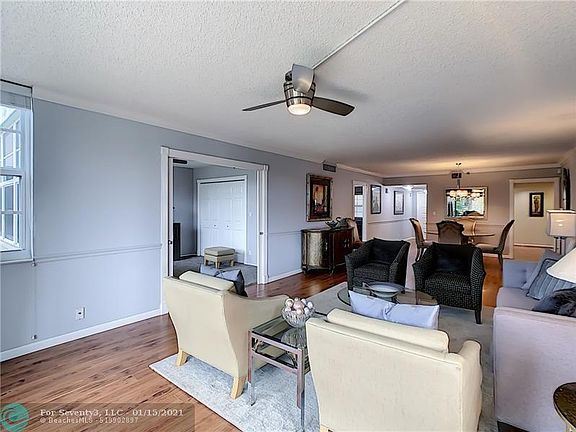 4th image of 625 Oaks Dr APT 307