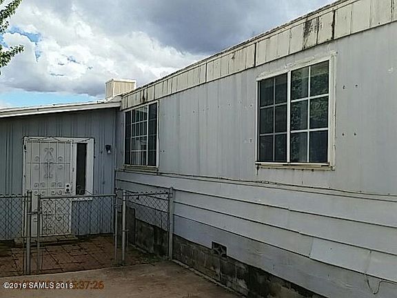 3rd image of 5026 E Manzanita St