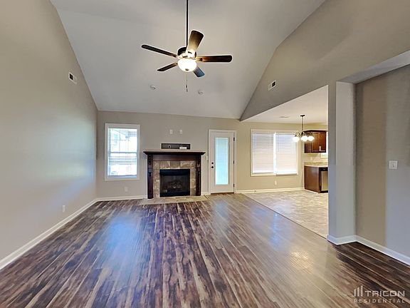 4th image of 1195 Belvoir Ln