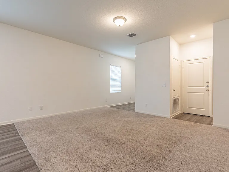 5631 Pearl Mdw — Photo 6
