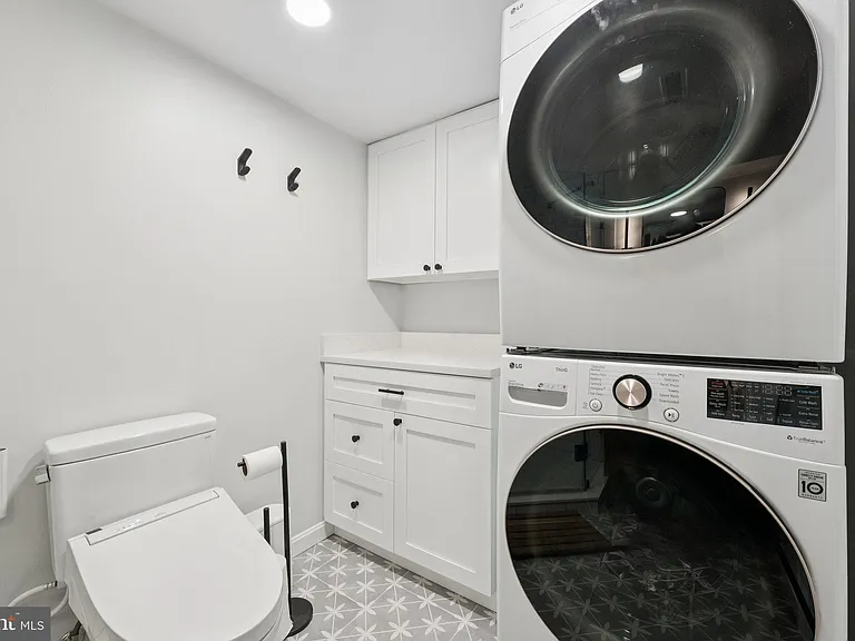 3230 S Utah St — Photo 23