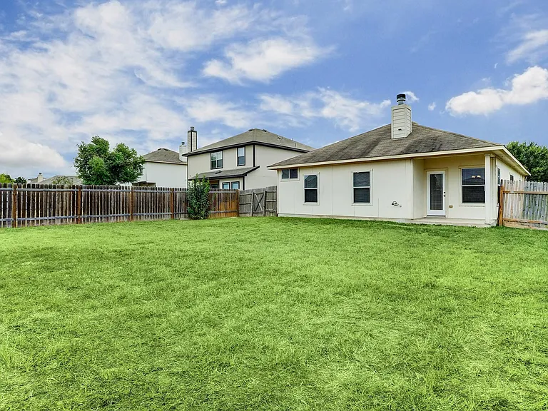128 Almquist St — Photo 31