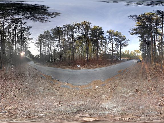 360 Degree View From Street
