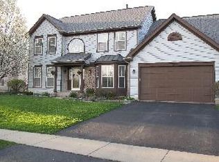 879 Alleghany Rd, Grayslake, IL 60030