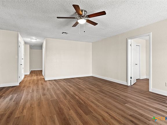 3rd image of 1210 Cummings Ave