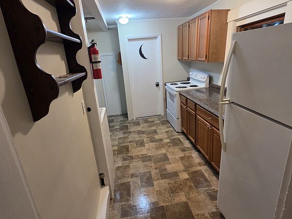 3rd image of 2 Cobbler Ln #3