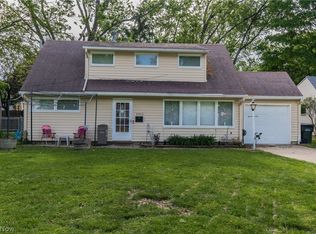 2912 Prange Dr, Cuyahoga Falls, OH 44223