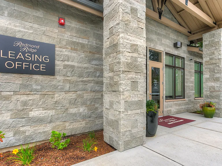 Redmond Ridge — Photo 4