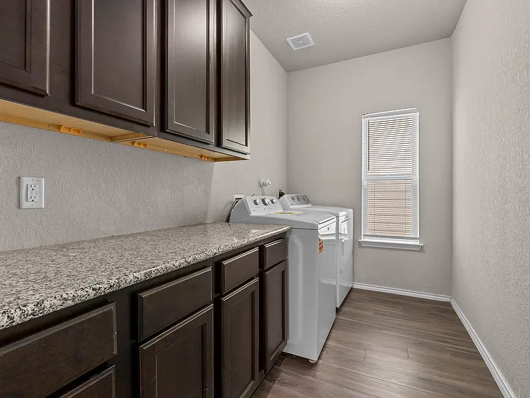 9219 Yaya Rd — Photo 15