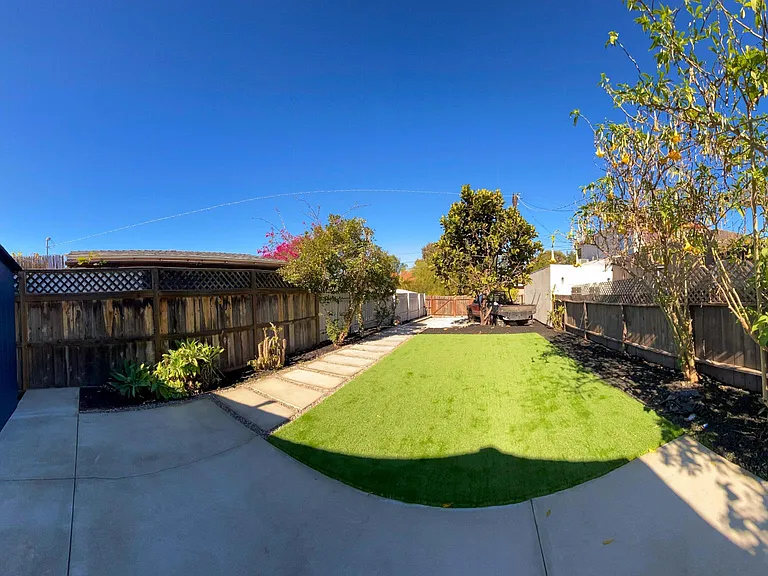 1420 Brookes Ave — Photo 18