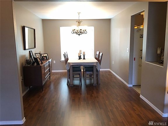5th image of 725 W Windrose Dr