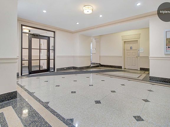 5th image of 10905 72nd Ave APT 3L