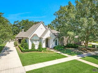 17938 Pecan Shadows Dr, Baton Rouge, LA 70810