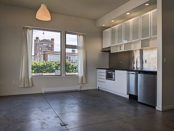2nd image of 612 Tacoma Ave S #304