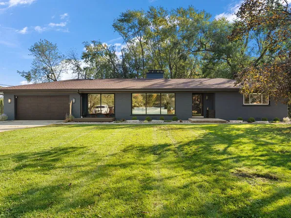 9905 Merrillville Rd, Crown Point, IN 46307