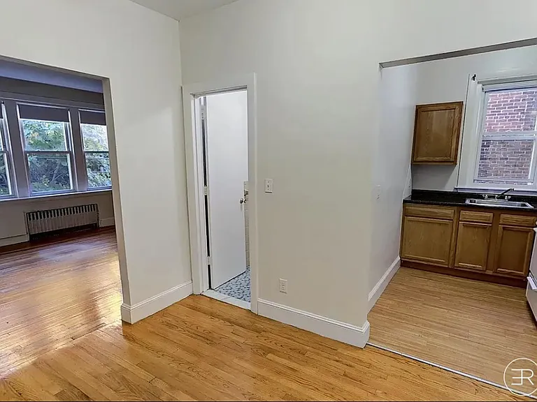 1572 Beacon St #1 — Photo 1