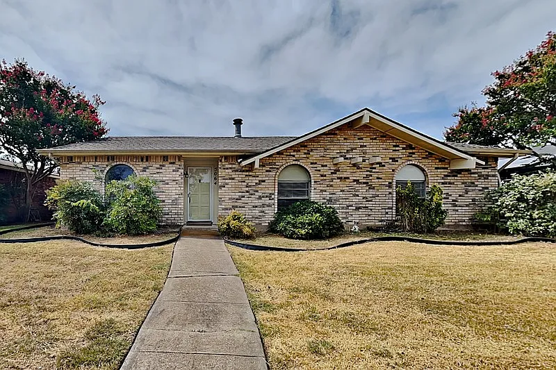 5064 Nash Dr