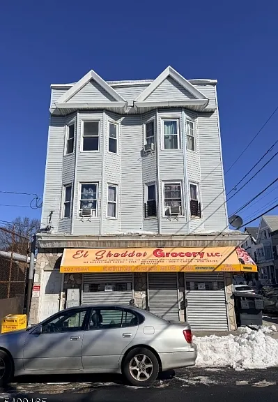 207 Sussex Ave #4 — Photo 1