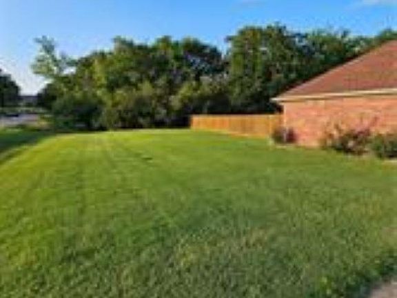 4th image of 212 Walleye Dr