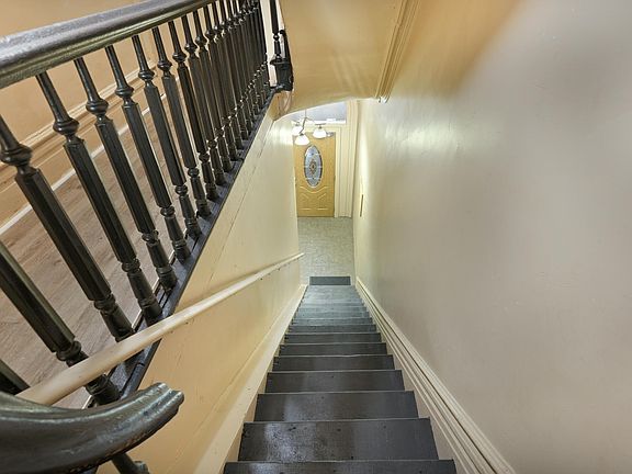 3rd image of 351 Communipaw Ave #2