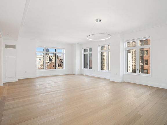 4th image of 200 E 83rd St #14B