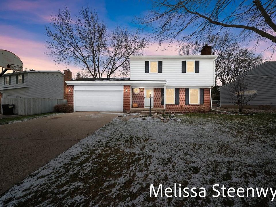 1st image of 2091 Fawnwood Dr SE