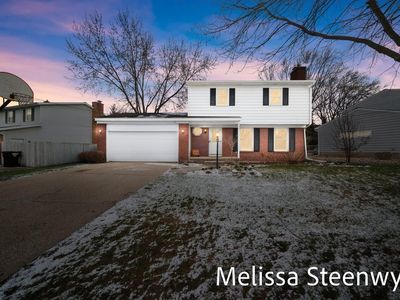 2091 Fawnwood Dr SE, Kentwood, MI, 49508