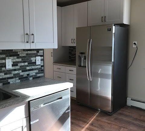 5th image of 20 Barwick St APT 2