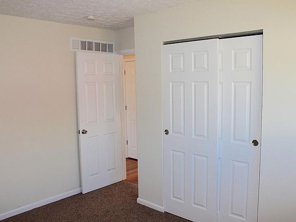 5th image of 281 Joliet Ave