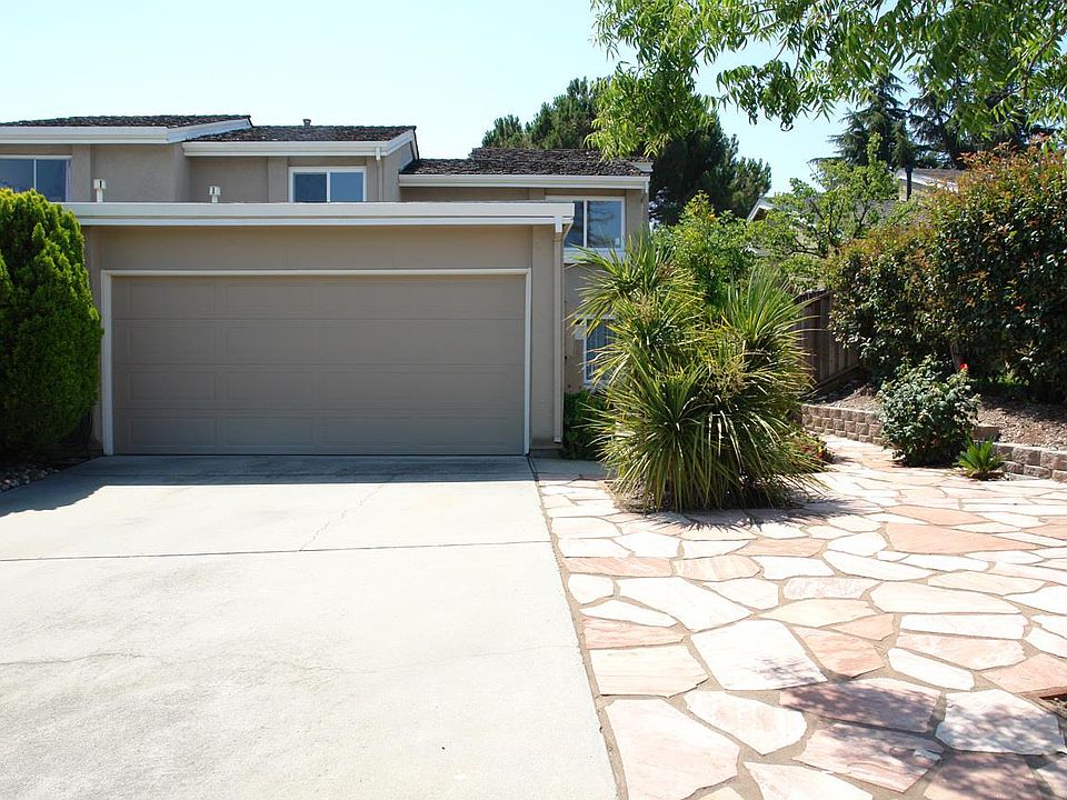 1st image of 1724 Dalton Dr