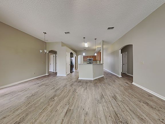 5th image of 1696 Northglen Cir