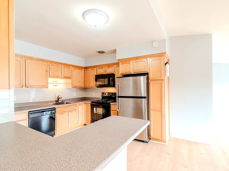 361 N Eton St #5 — Photo 8